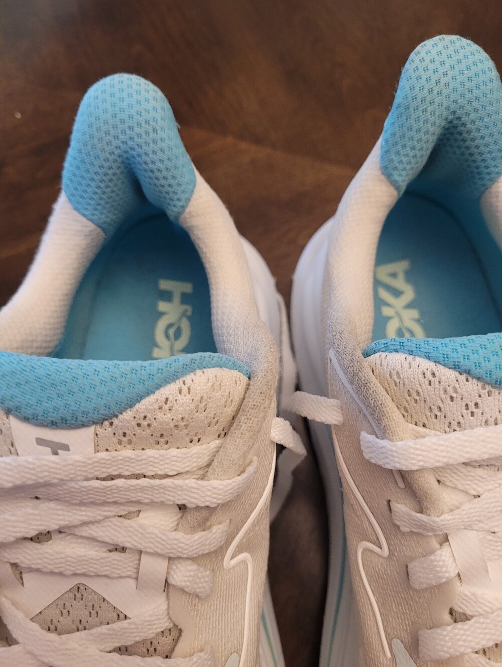 Hoka Clifton 10 White and Aqua Performance Running Sneakers.  Size  9.5B - Picture 5 of 8